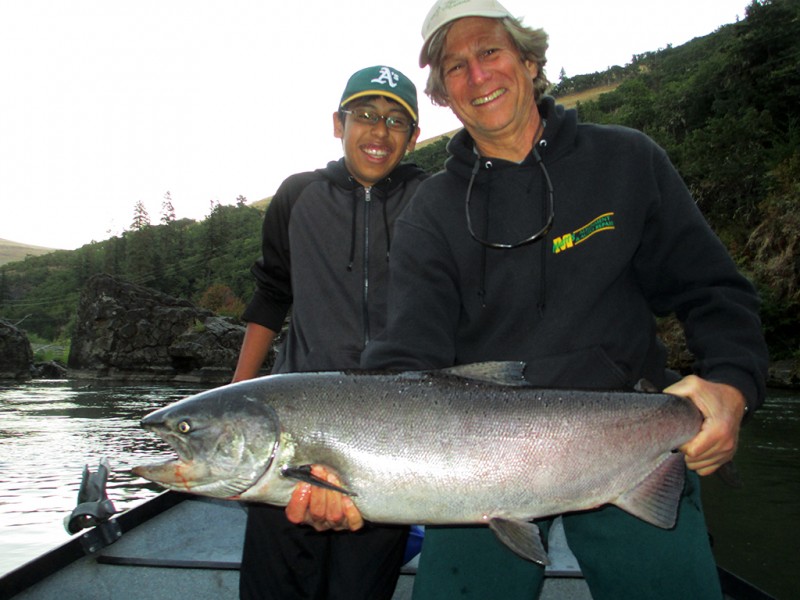 Zolleroutfitting-Fall-Chinook-Salmon